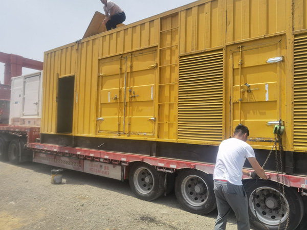 施秉除了负载情况和发动机维护,还有哪些因素会影响 200kw 柴油发电机的油耗?